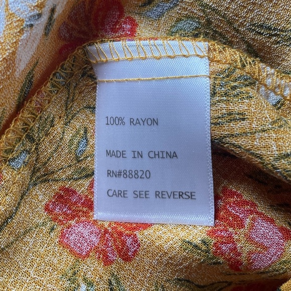 Jones New York yellow w/orange floral print 1X - Picture 5 of 5